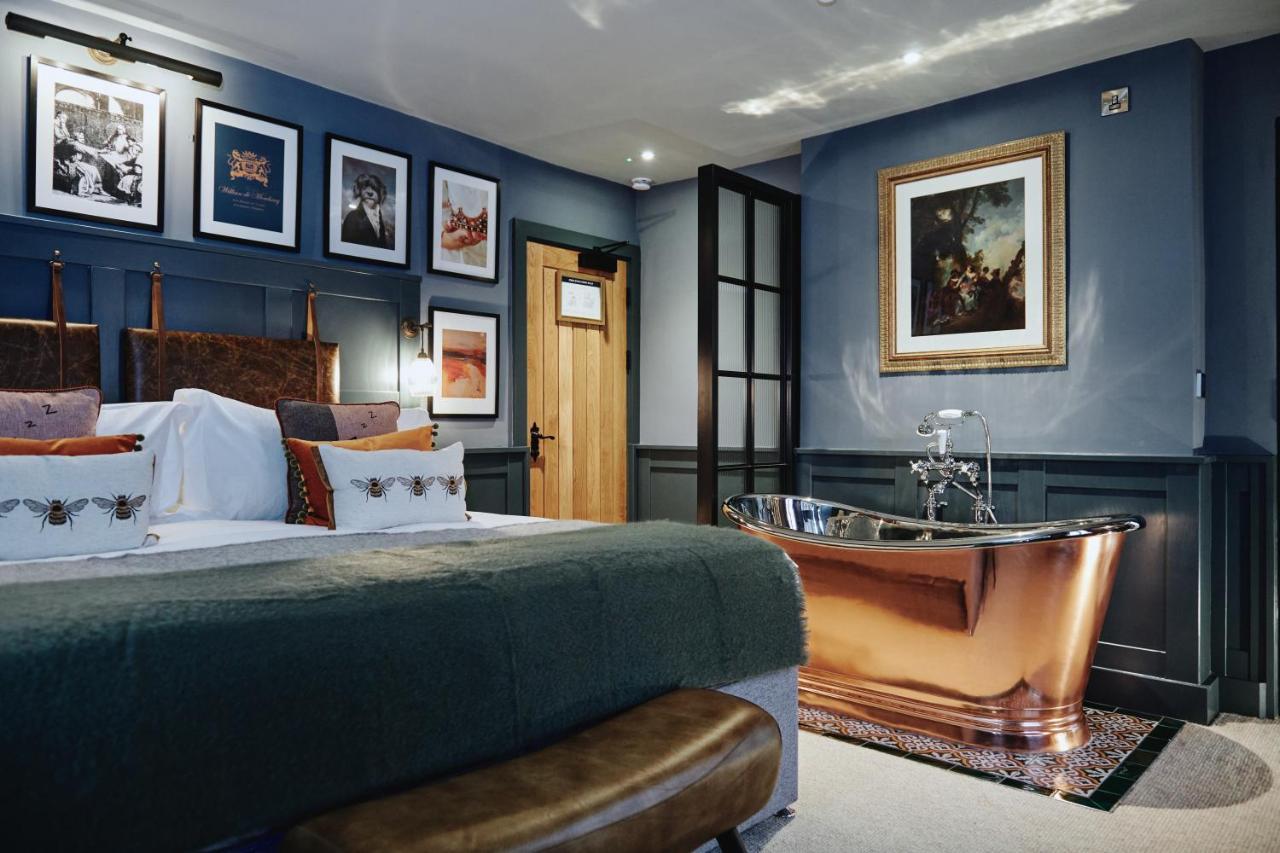 Kings Arms - Egham-Windsor Hotell Exteriör bild